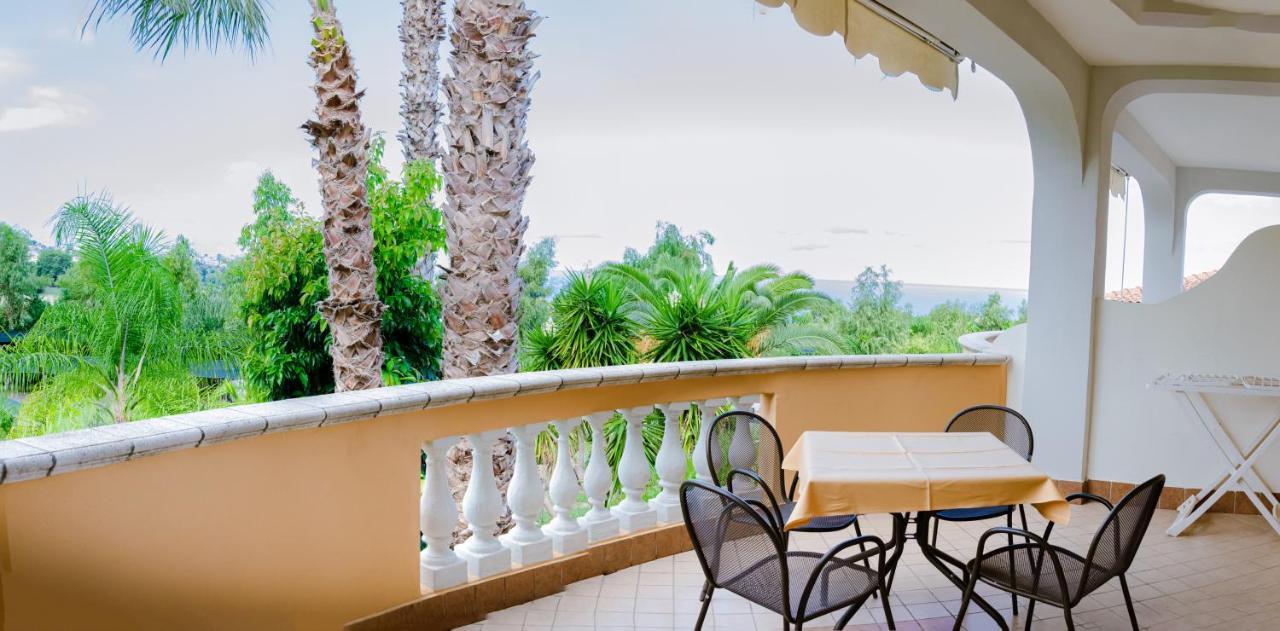 Residence Porto Ulisse Parghelia Kültér fotó