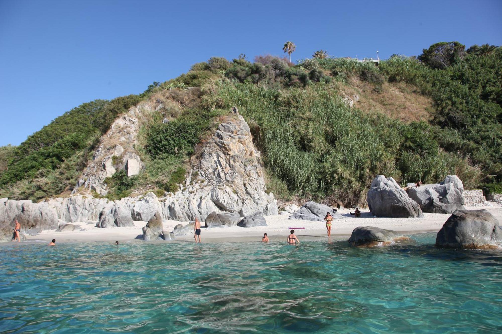 Residence Porto Ulisse Parghelia Kültér fotó