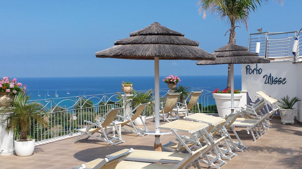 Residence Porto Ulisse Parghelia Kültér fotó