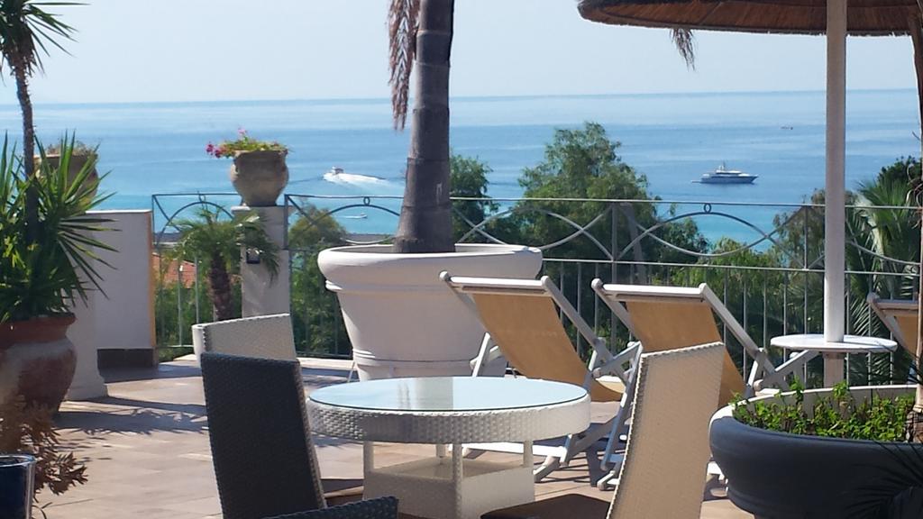 Residence Porto Ulisse Parghelia Kültér fotó