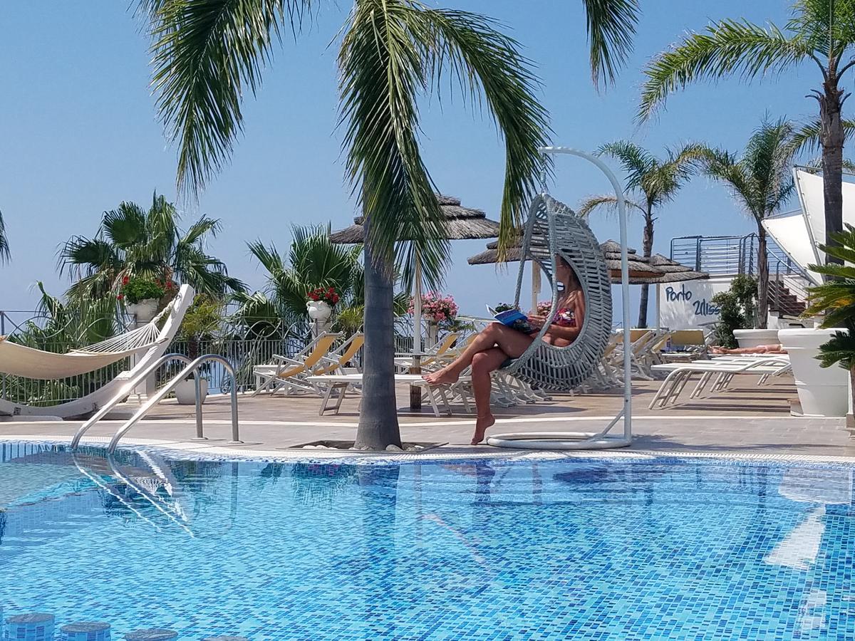 Residence Porto Ulisse Parghelia Kültér fotó